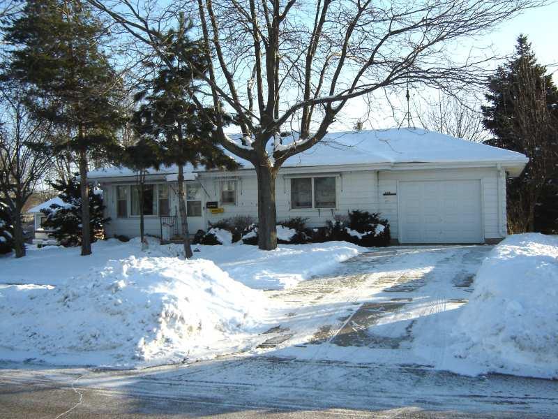 764 Wheelock Ave., Hartford, WI 53027