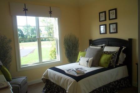 N39W23612 Grey Fox Ct, Pewaukee, WI 53072