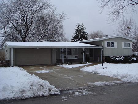 6119 Mansfield Dr., Greendale, WI 53129