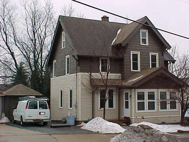 417 Union St, Hartford, WI 53027