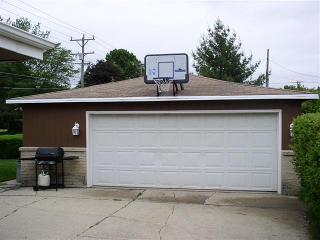 [Address Hidden by Seller], Milwaukee, WI 53221