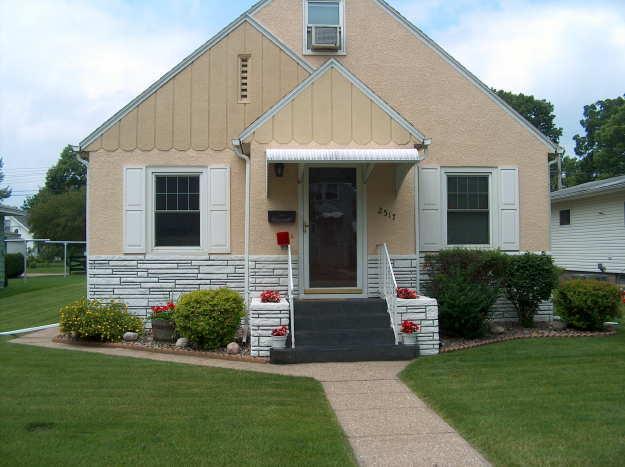 2517 Loomis, La Crosse, WI 54603