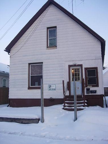 1606 West St, Racine, WI 53404
