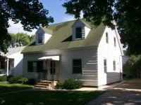 786 Hillview Ave, La Crosse, WI 54601
