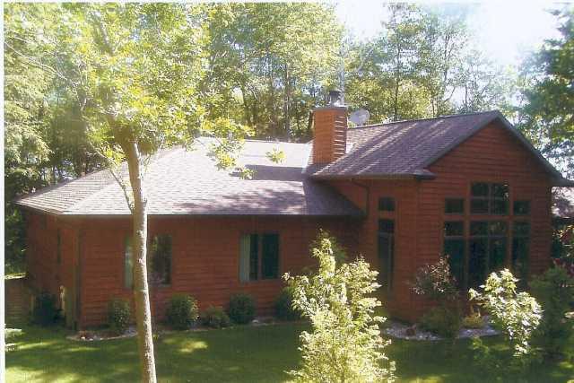 5304 Grass Ln., Two Rivers, WI 54241