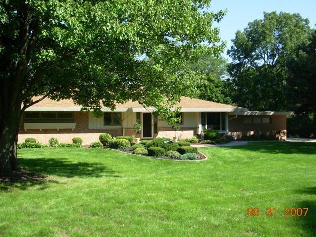 W228S2406 Oriole, Waukesha, WI 53186