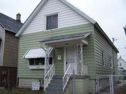 2250 S 15th Pl., Milwaukee, WI 53215