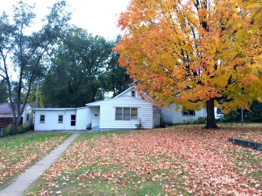 2548 S 14th St, La Crosse, WI 54601