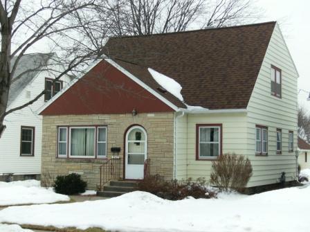 2142 Winnebago St, La Crosse, WI 54601