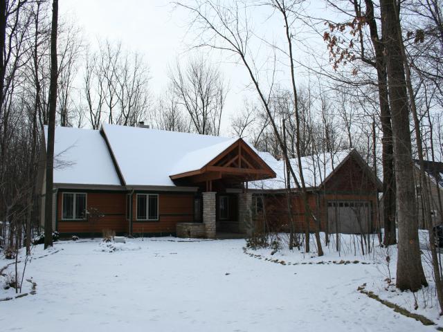 501 Bayberry Ln., Slinger, WI 53086