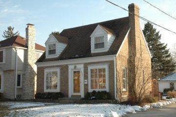 2221 W Raleigh Ave., Glendale, WI 53209