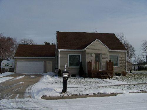 1537 S 38th St., Manitowoc, WI 54220