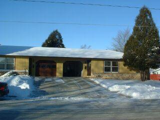 1158 S 36th St., Manitowoc, WI 54220