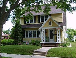 2317 Wedemeyer St., Sheboygan, WI 53081