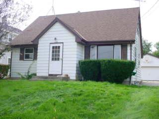 1454 Fond Du Lac St, West Bend, WI 53090