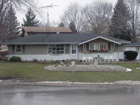 1887 Valley Dr., East Troy, WI 53120