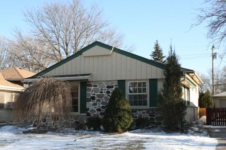 9833 W Grantosa Dr., Wauwatosa, WI 53222