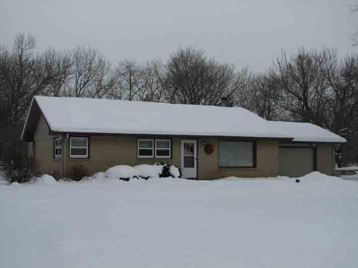 1240 Fairlane Ave, Brookfield, WI 53005