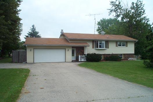 3108 Royal Oaks Dr., Elkhorn, WI 53121