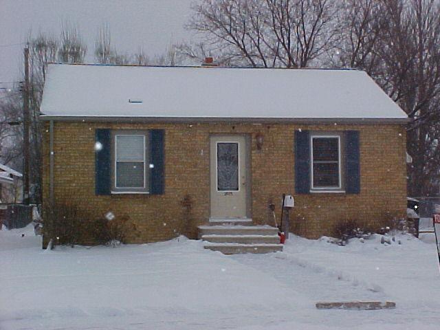 1925 West Lawn Ave., Racine, WI 53405