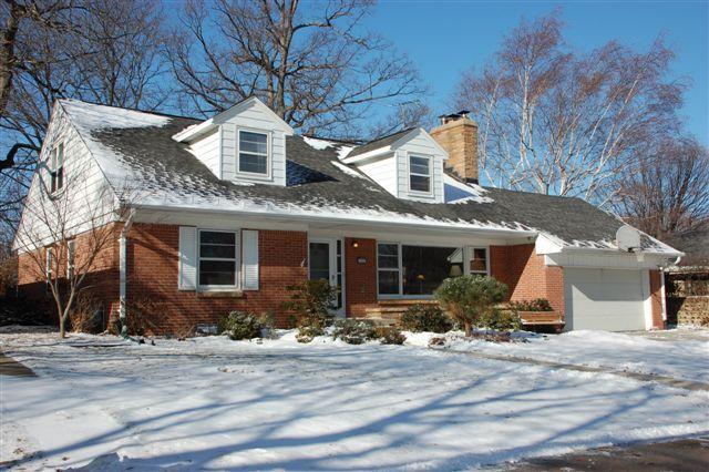 955 N 75th St., Wauwatosa, WI 53213