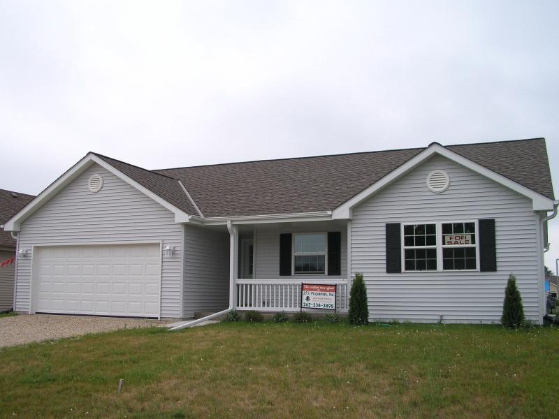 321 Sand Dr., West Bend, WI 53095