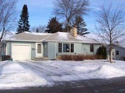 1720 Taylor Ln., West Bend, WI 53095