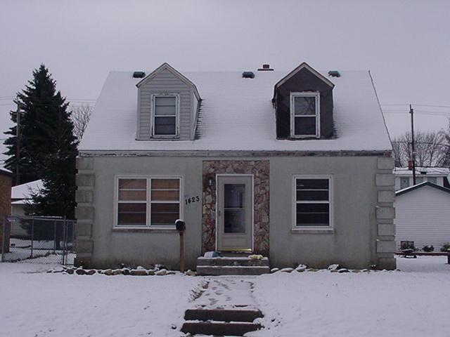 1423 Marshall Ave, South Milwaukee, WI 53172