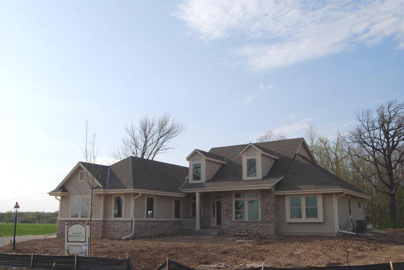 N62W13584 Sunburst Dr., Menomonee Falls, WI 53051