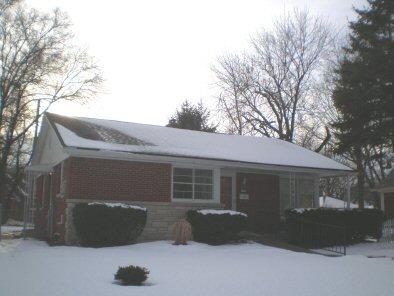 1909 W Marne Ave, Glendale, WI 53209