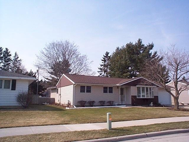 2337 43rd St., Two Rivers, WI 54241