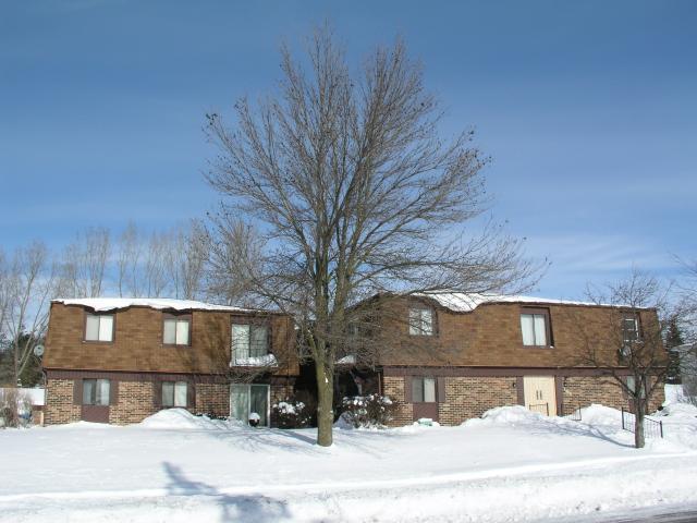 1406 Creek Rd. #8, West Bend, WI 53090