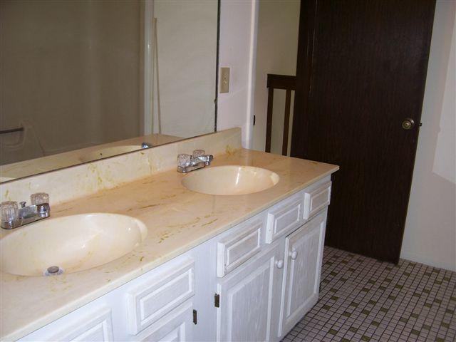 8301 N 107th St. #E, Milwaukee, WI 53224