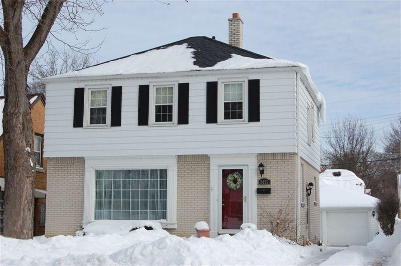 2456 N 86th St., Wauwatosa, WI 53226