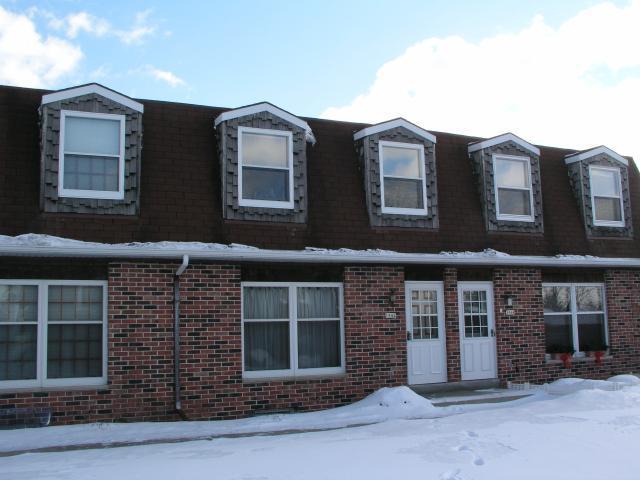 1942 Camden Ln., West Bend, WI 53090