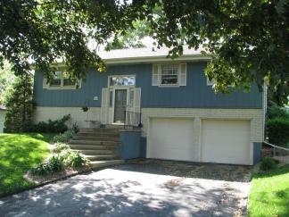 W161N9493 Chippewa Dr., Menomonee Falls, WI 53051