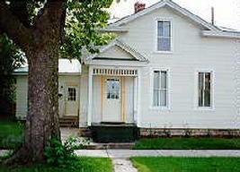 315 N 10th, La Crosse, WI 54601