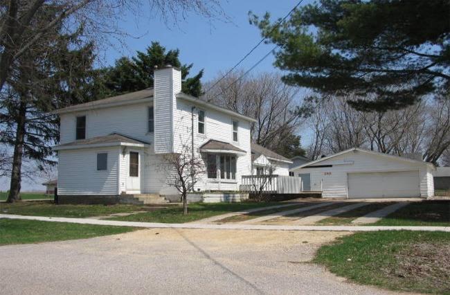 240 Nelson St., Sharon, WI 53185