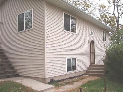 911 Charles, La Crosse, WI 54603