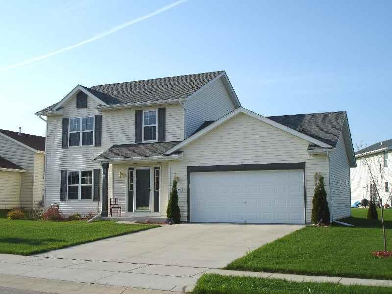 335 Settlement Rd, Hartford, WI 53027