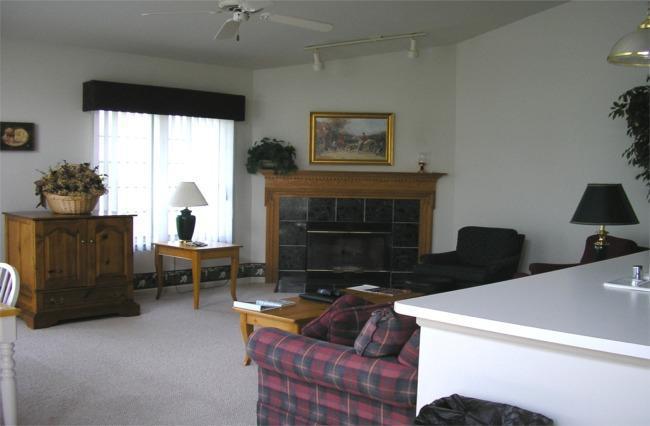 648 Geneva National #06-34, Geneva, WI 53147