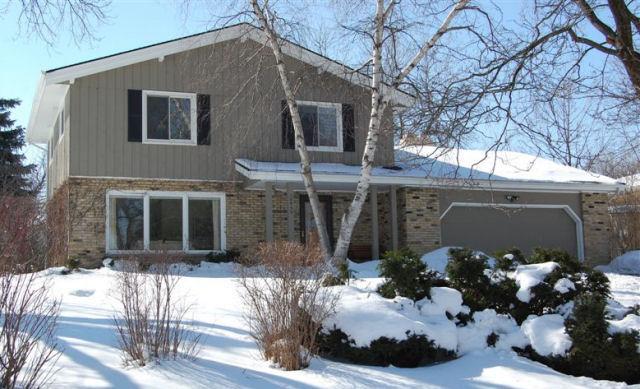 12455 W Ohio Dr., New Berlin, WI 53151