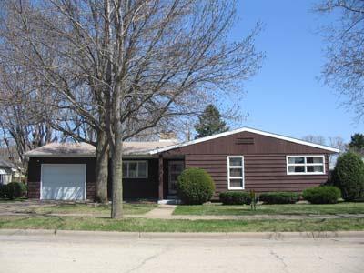 2113 S 22nd St., La Crosse, WI 54601