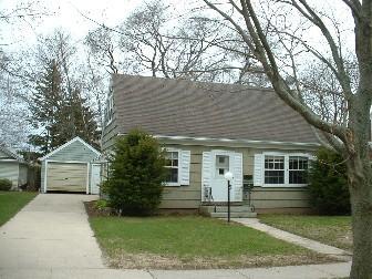 807 25 St., Two Rivers, WI 54241