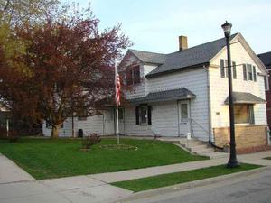 212 S Kettle Moraine Dr, Slinger, WI 53086