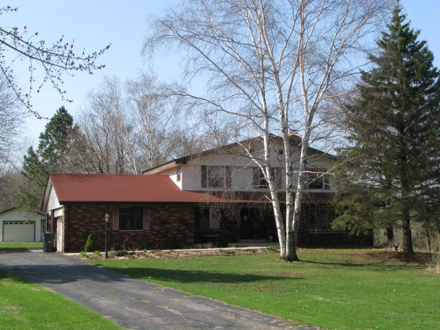 752 Tipperary Ln., Erin, WI 53027