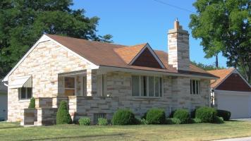 6475 N Garden Grove, Glendale, WI 53209