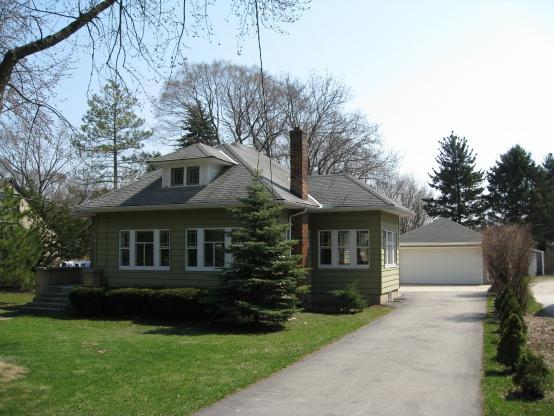 305 E Eagle St, Eagle, WI 53119