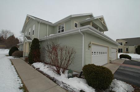 1616 Lindsay Way, Waukesha, WI 53186