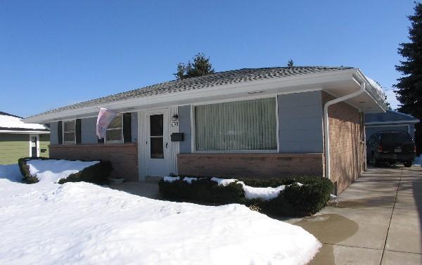6104 Downing St., Greendale, WI 53129